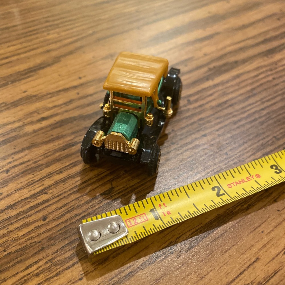Ford Model T Desk Model. - Picture 2 of 3